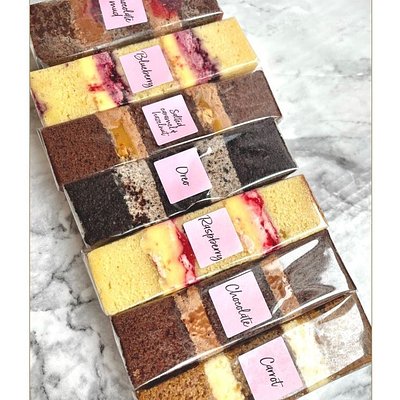 8 Piece Wedding Cake Sample Box