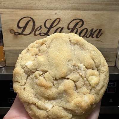 White Chocolate Macadamia Nut Cookie