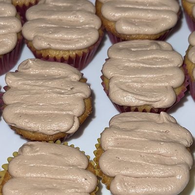 1/2 Dozen Custom Cupcakes