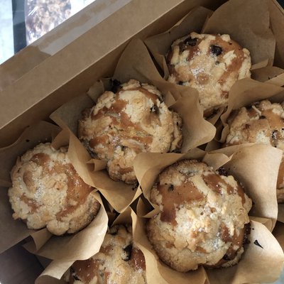 chocolate chip muffins