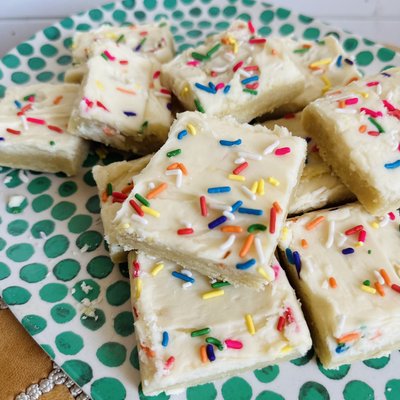 Frosted Sugar Cookie Bars 