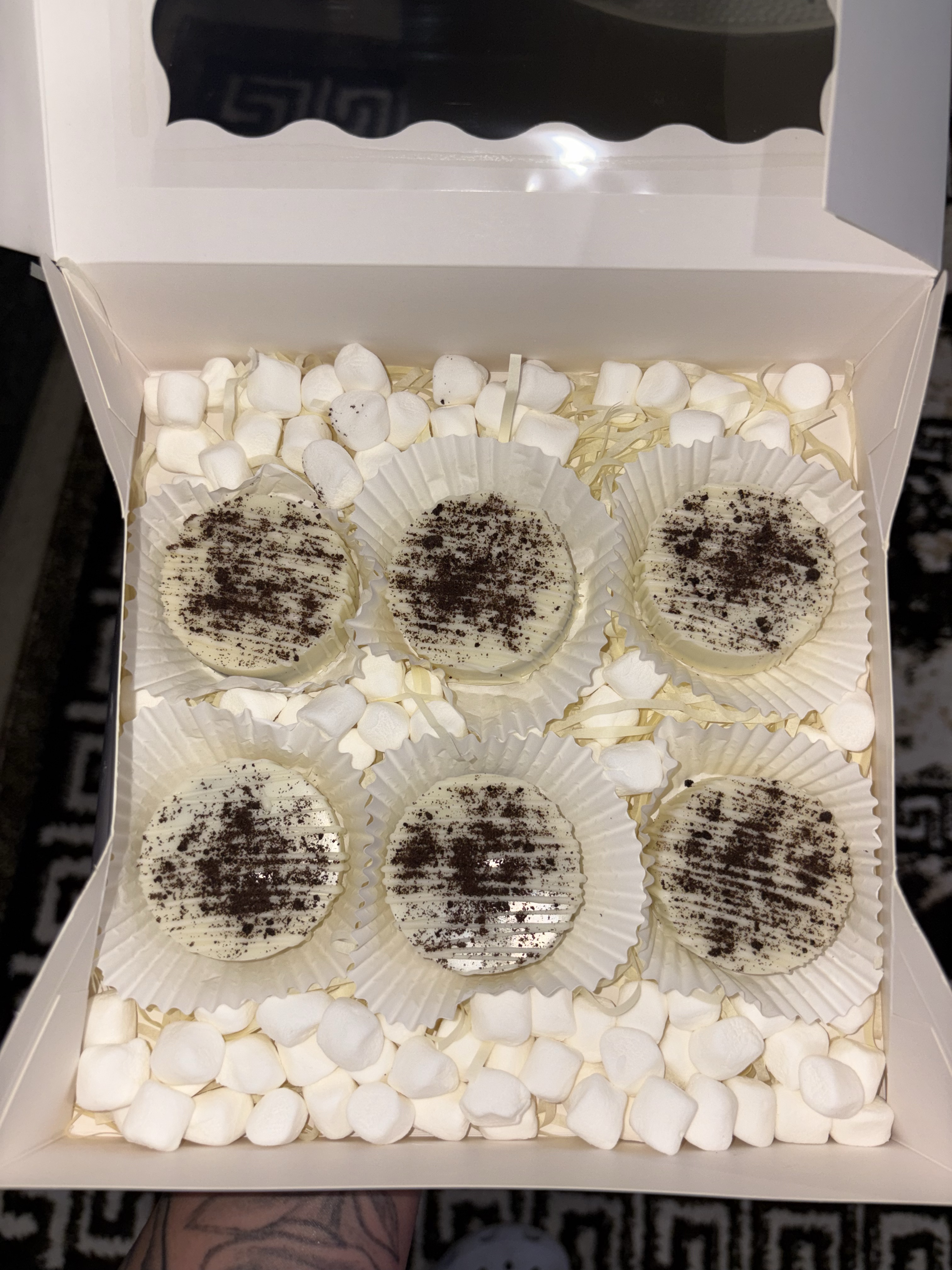6 Custom Oreos