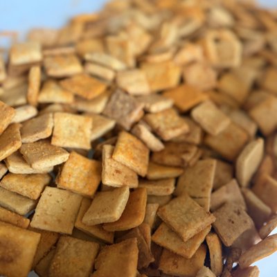 Sourdough Cheesy Crackers
