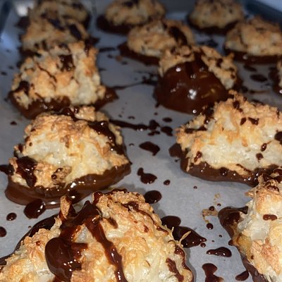 Vanilla Rum Macaroons 