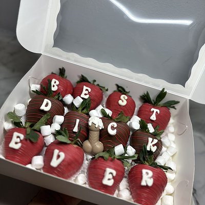 Dozen Chocolate Covered Strawberries 