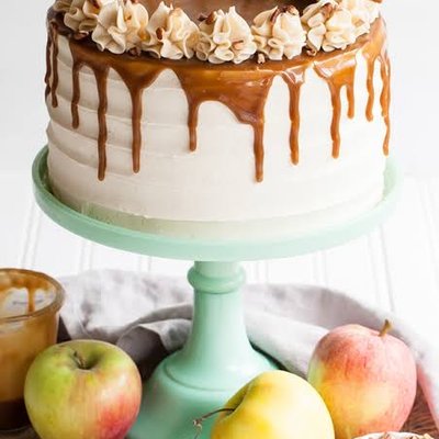 Apple Caramel Cake