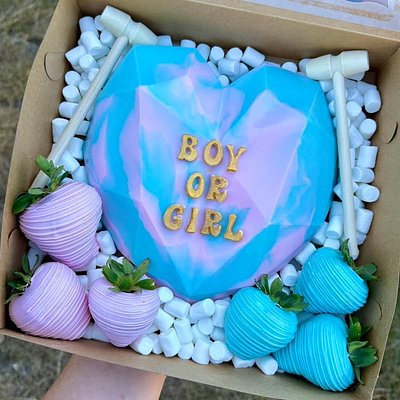 Gender Reveal Smash Heart 
