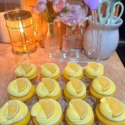 Lemon Cupcakes (Seasonal)