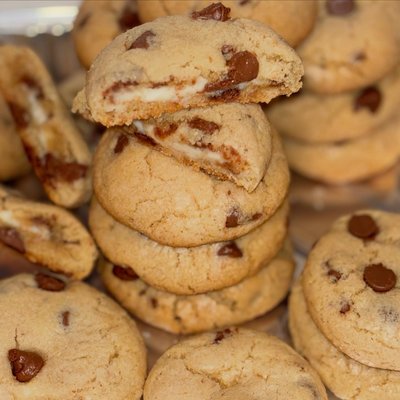Cheesecake Chocolate Chip Cookies