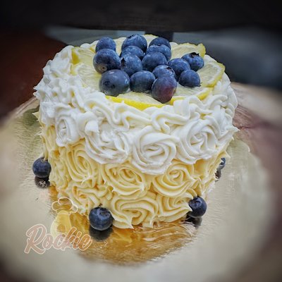 5” Blueberry Lemon Cake (Vanilla/Blueberry Or Lemon Frosting)