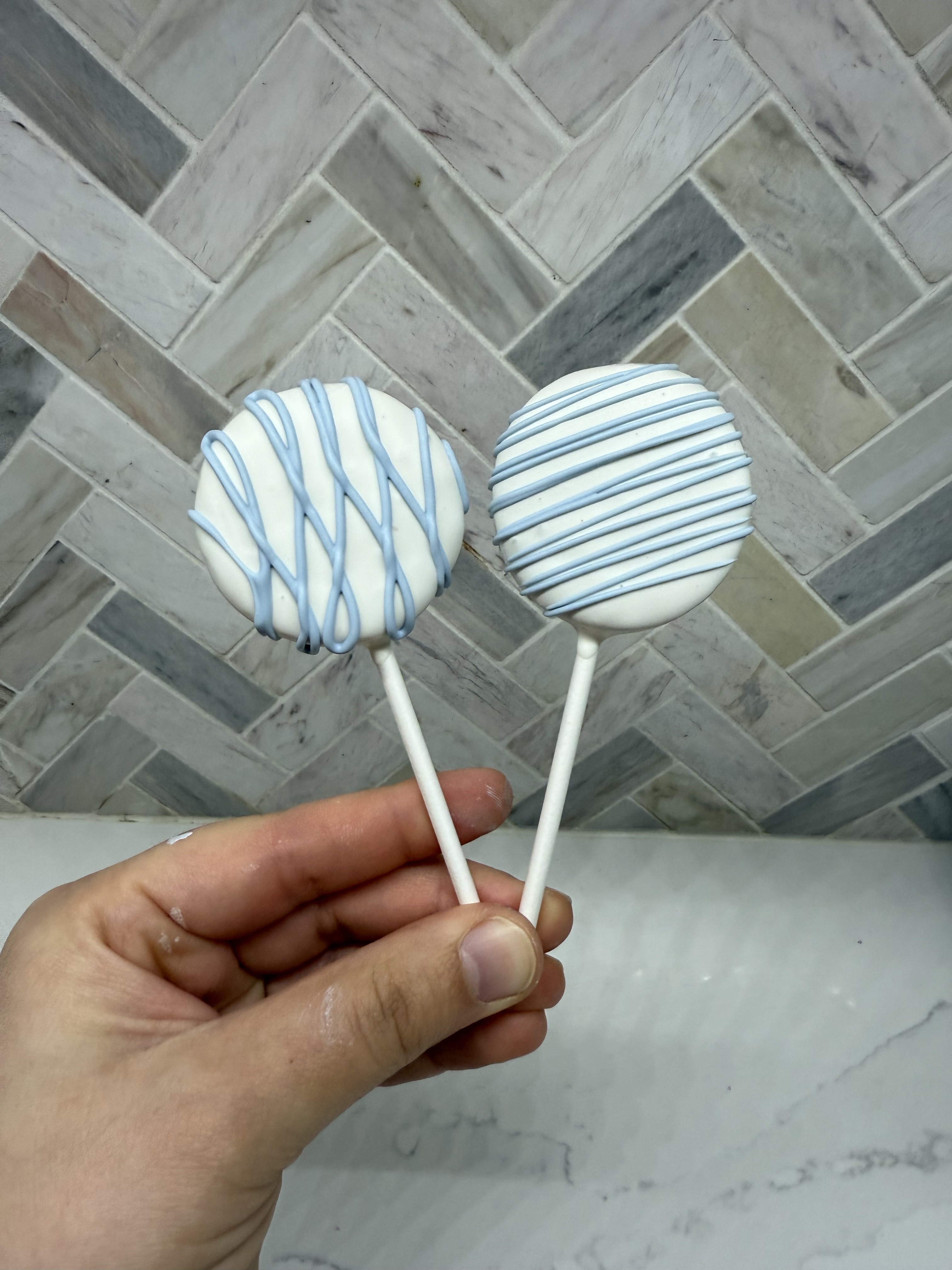 1 Dozen Classic Cake Pops