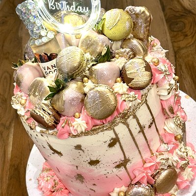 Luxury Custom Cakes