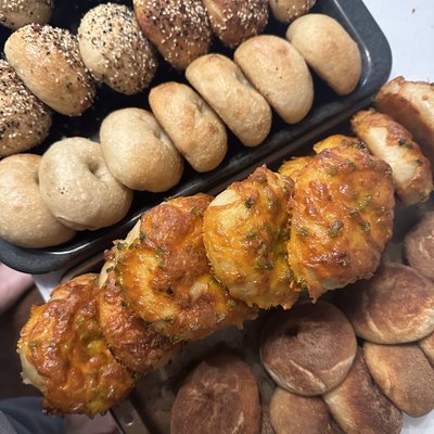 Jalapeño Cheddar Bagels 12 Count 