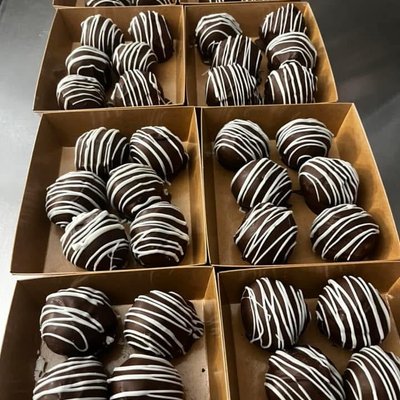 Chocolate Cake Truffles