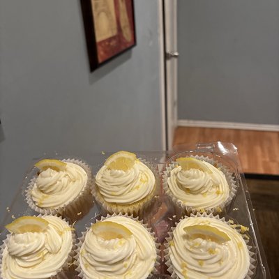 Lemon- 1/2 Dozen (6)
