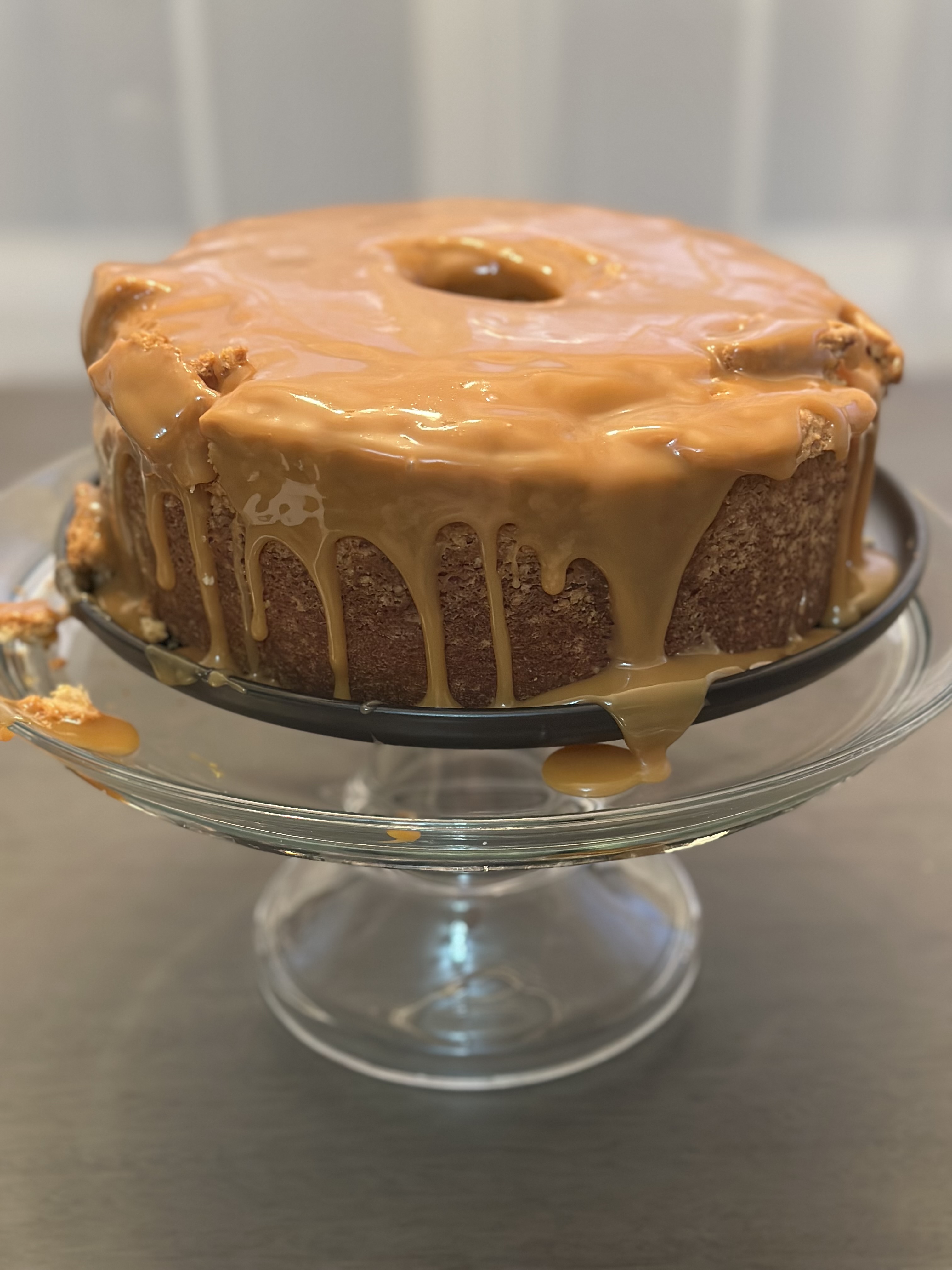 Caramel Vanilla Pound Cake 🍮
