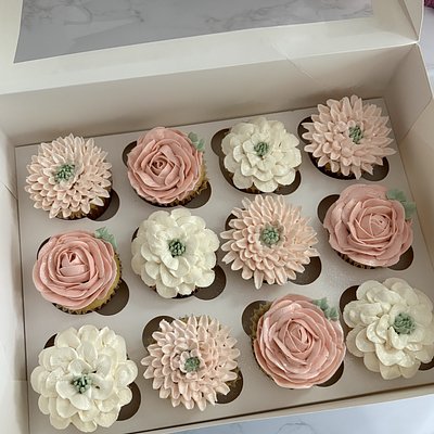 Dozen Cupcakes