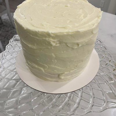 White Velvet Cake with Vanilla Buttercream 8”