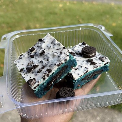 Blue Velvet Cookies N Cream Brownies