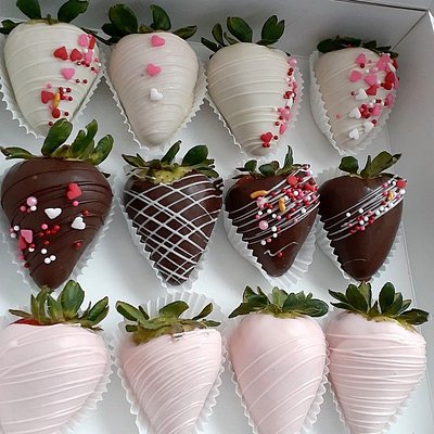 Classic Chocolate Covered Strawberries 