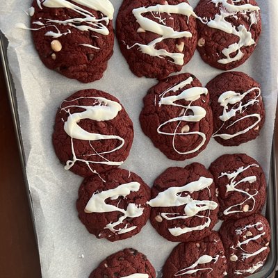 Red Velvet Oreo Cookies 