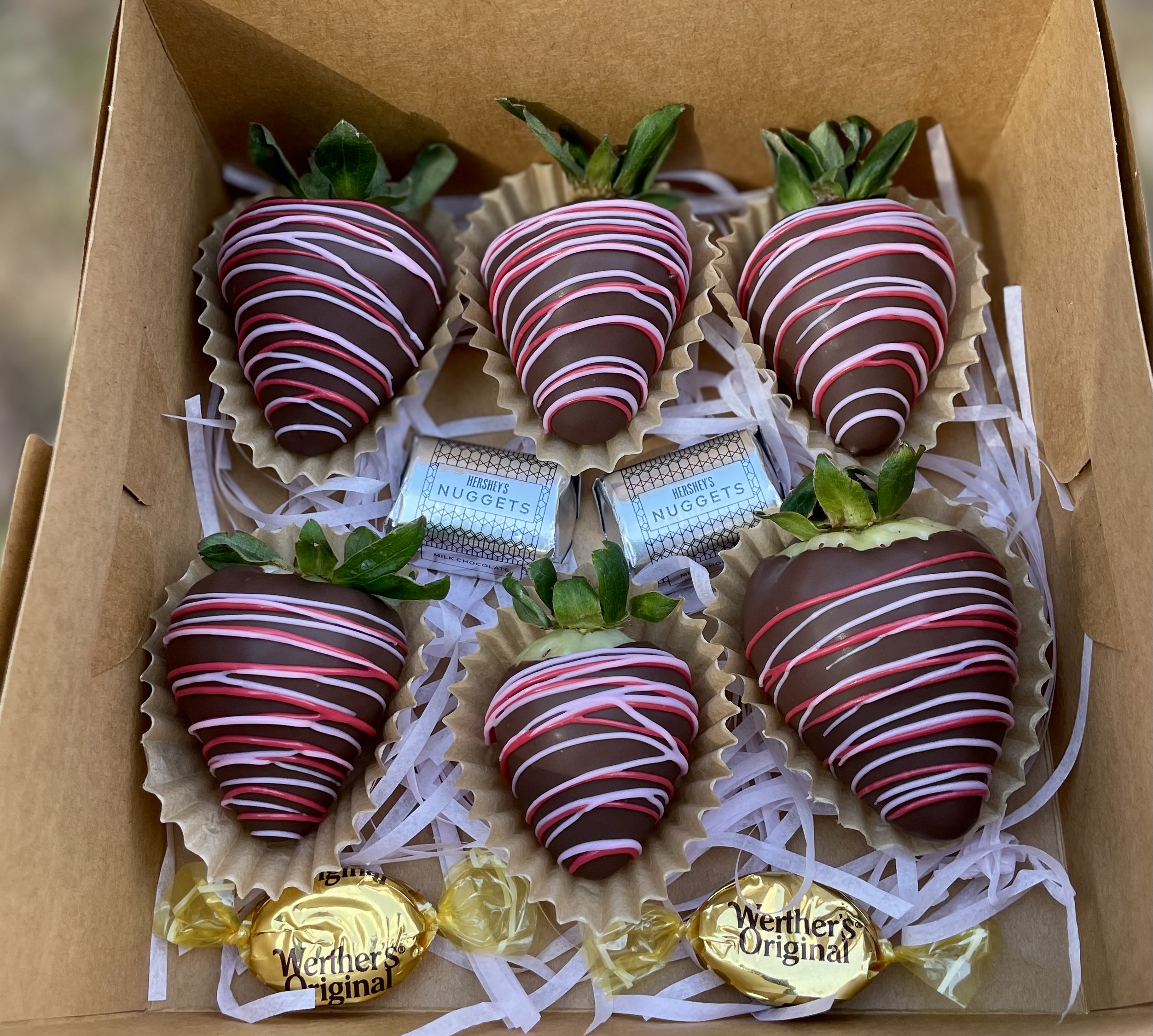 Dozen Simple Chocolate Covered Strawberries 