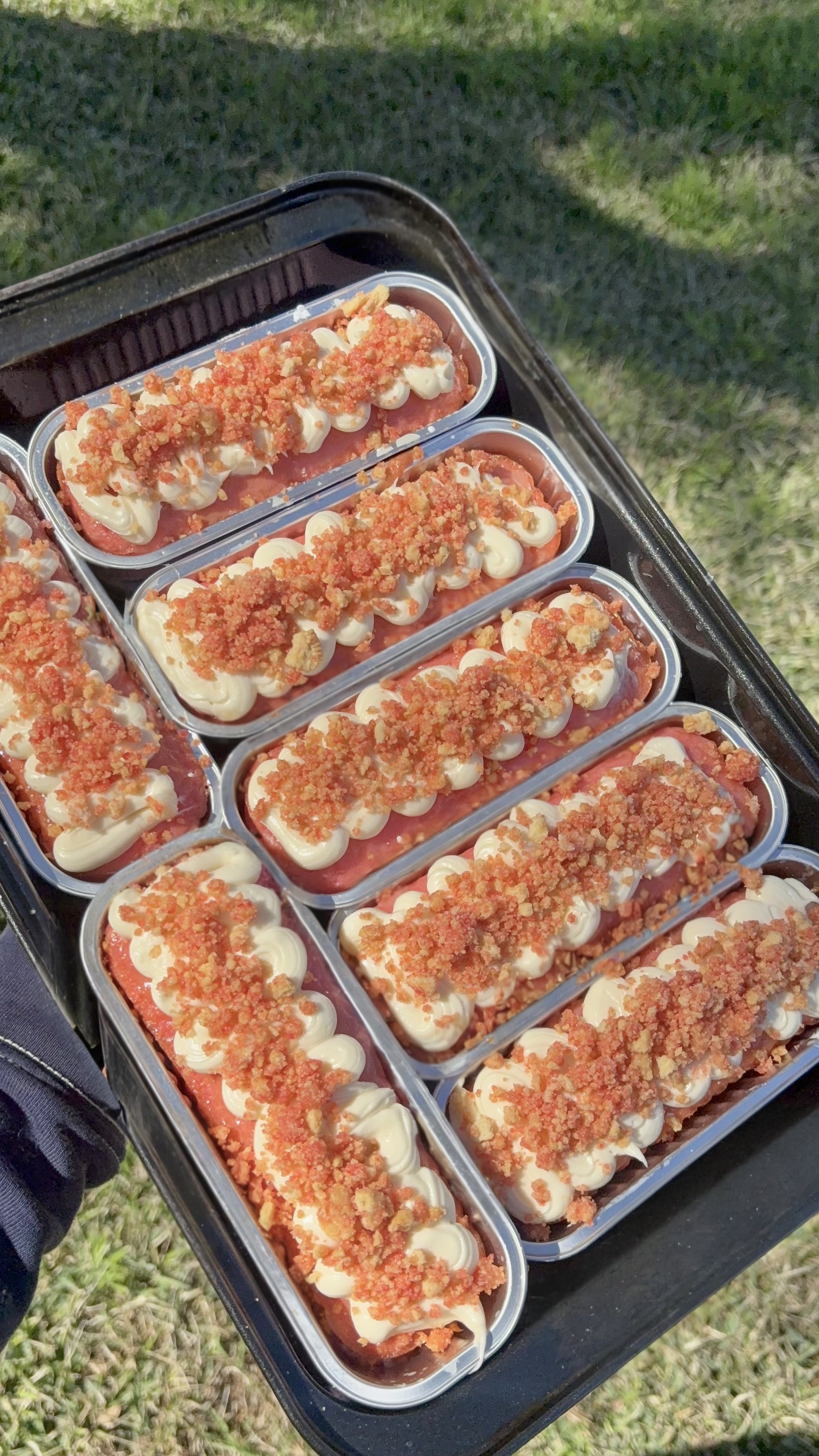 Strawberry Crunch Mini Cake 