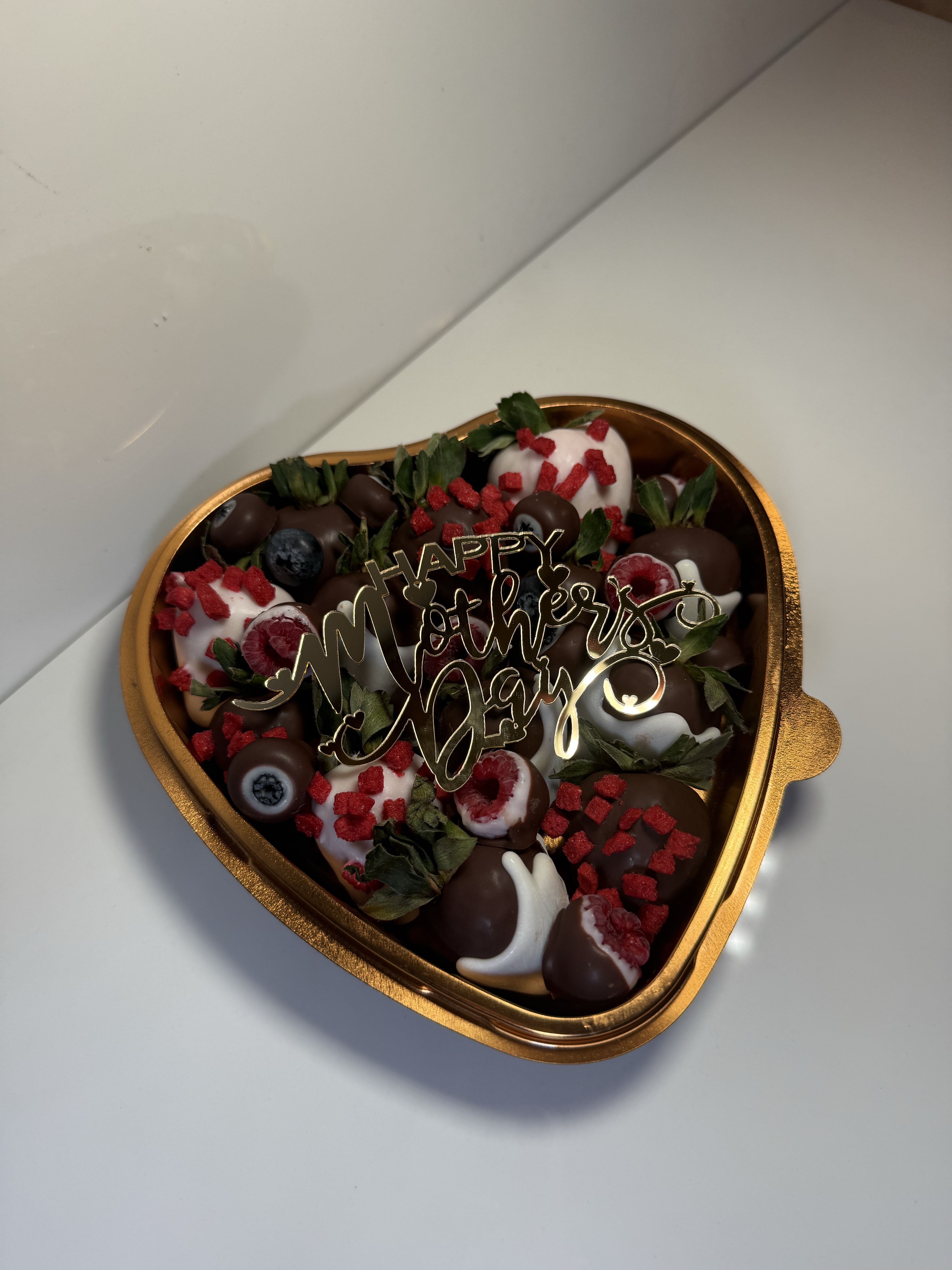 Lux Berry Box