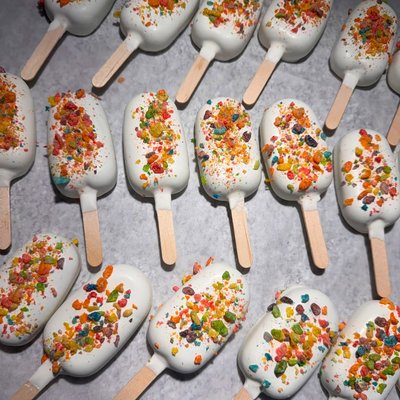 Specialty Cake Sickles 