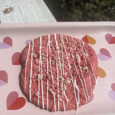 Strawberry Crunch Cookies