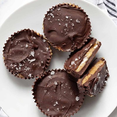 Perfect Peanut Butter Cups Dozen 