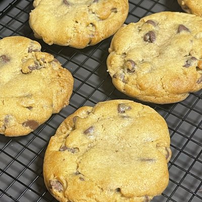 Brown Butter Chocolate Chip Cookie 