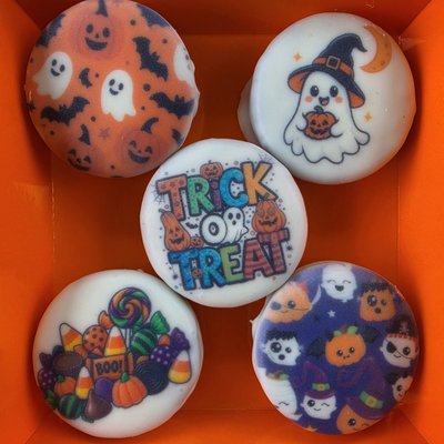 Halloween Dipped Oreos