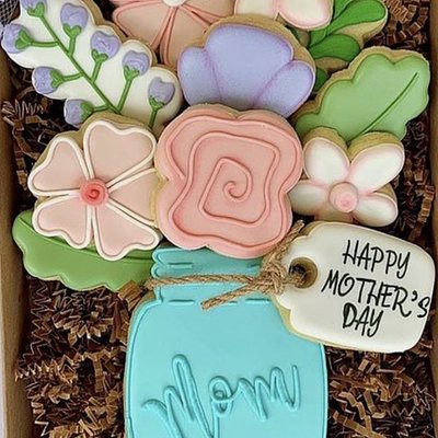 MOM-entous Floral Bouquet (Full Set - 12 cookies)