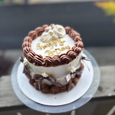 6” Cakes 