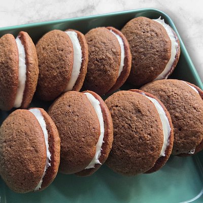 6 Whoopie Pies