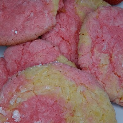 Strawberry Lemonade Cookies 