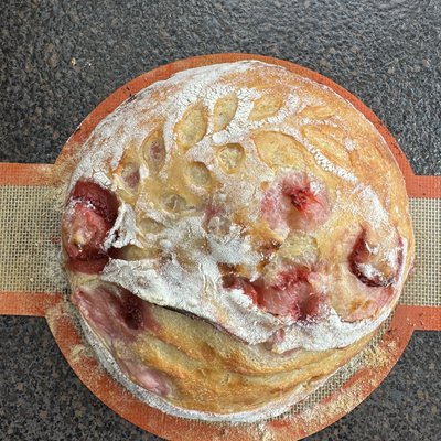 Strawberry & Cream Cheese 6”
