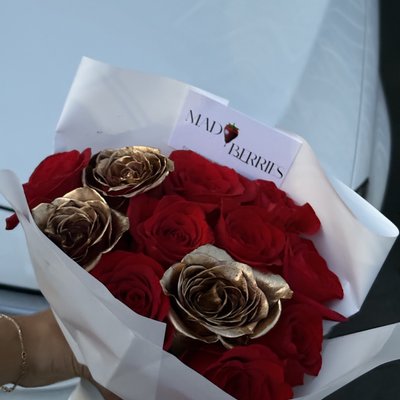 12 CT. ROSE BOUQUET 