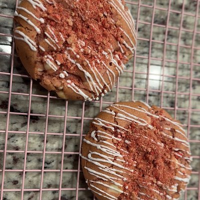 Strawberry Crunch Cookie