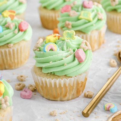 Lucky Charms Cupcakes 🧁🍀🌈
