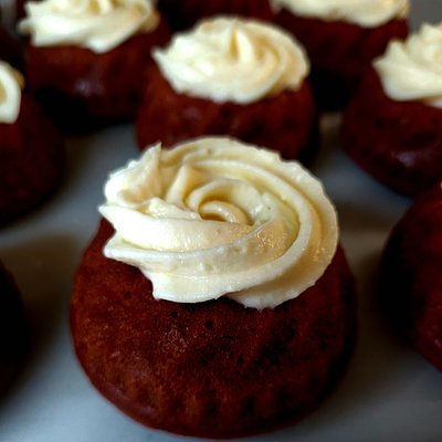 The Aggie Dolcini (Half Dozen)