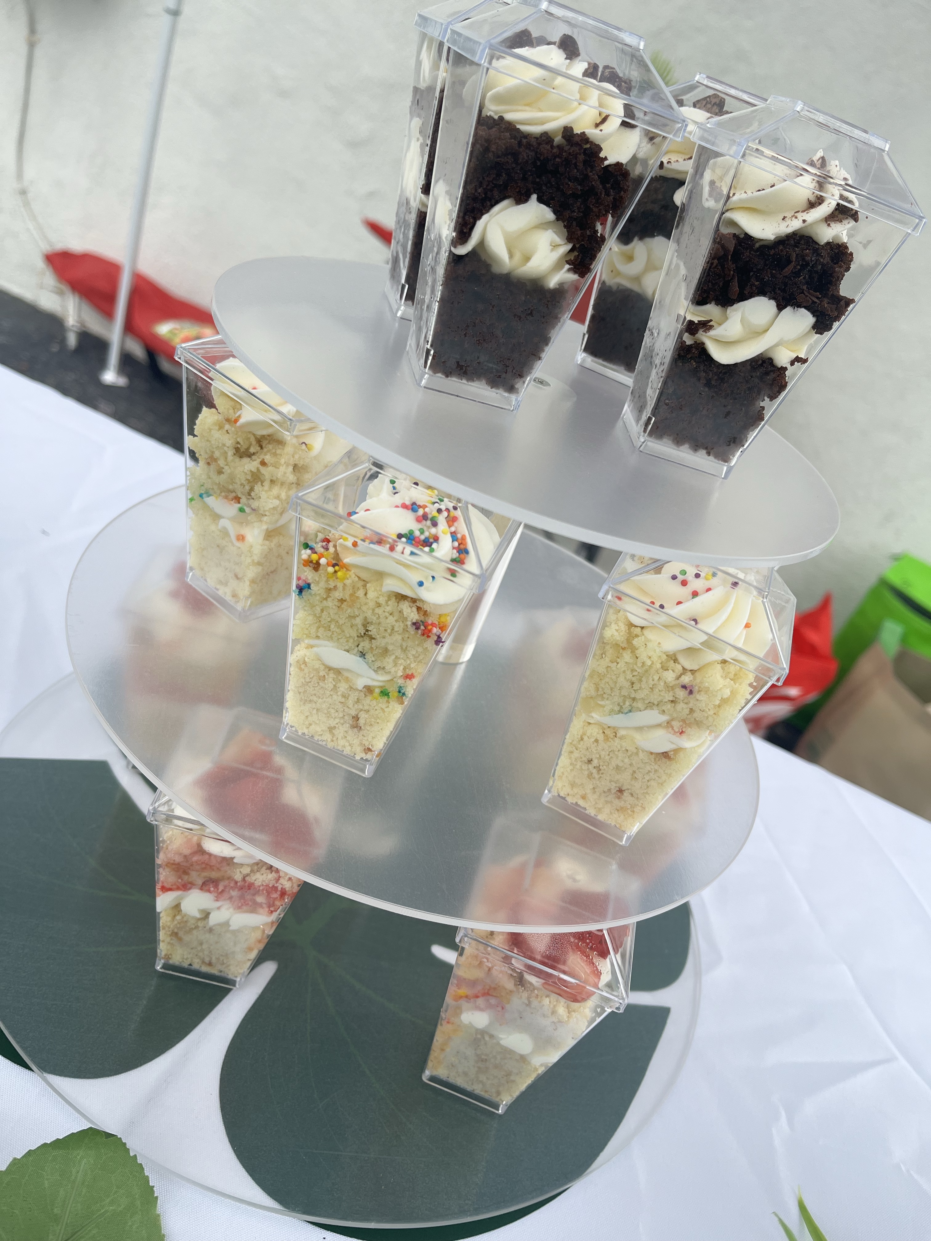 CAKE CUPS