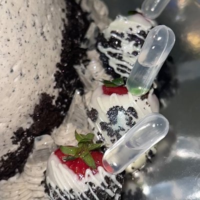 1 Dozen Alcohol Infused Strawberries(cake Not Included)