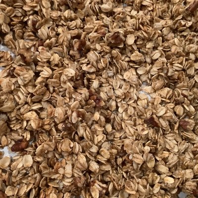Cinnamon Pecan Granola