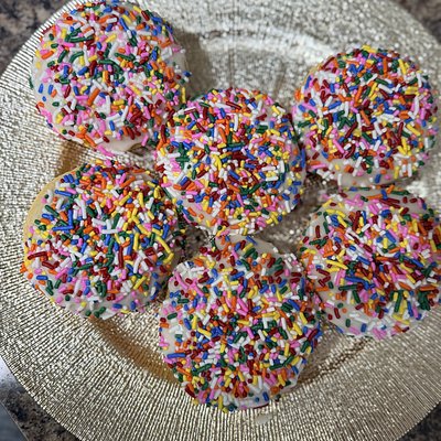 Vanilla Glazed Donuts • Dozen