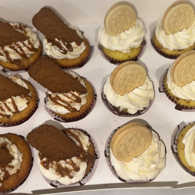 Custom Cupcakes 