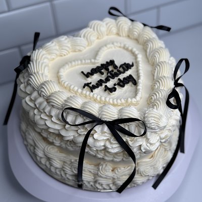 8” Heart Cake (feeds (15-25)