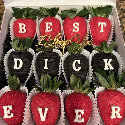 Chocolate Covered Strawberries With Edible Letters