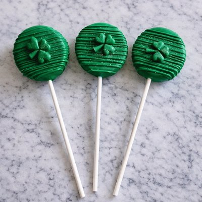 Chocolate Covered Cake Pops